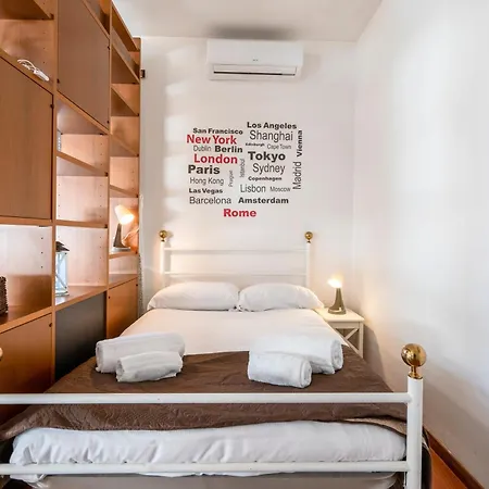 Cozy Near Station - With Parking *